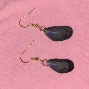 Shell earrings